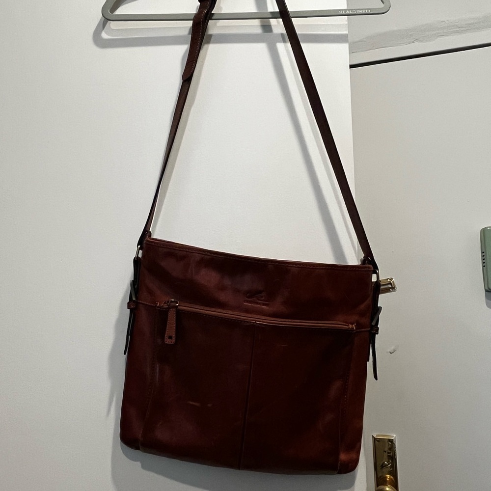 Elegant Brown Leather Messenger Bag